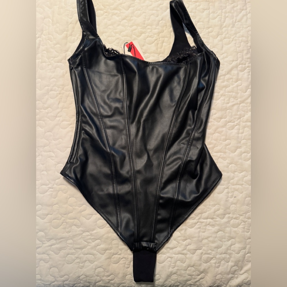 Black Women's Top popilush